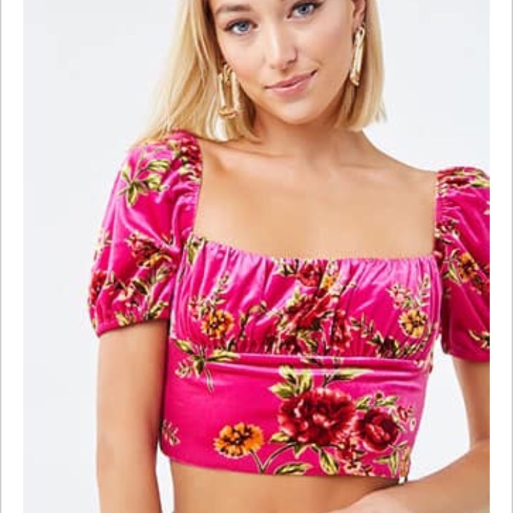 Floral print crop-top
